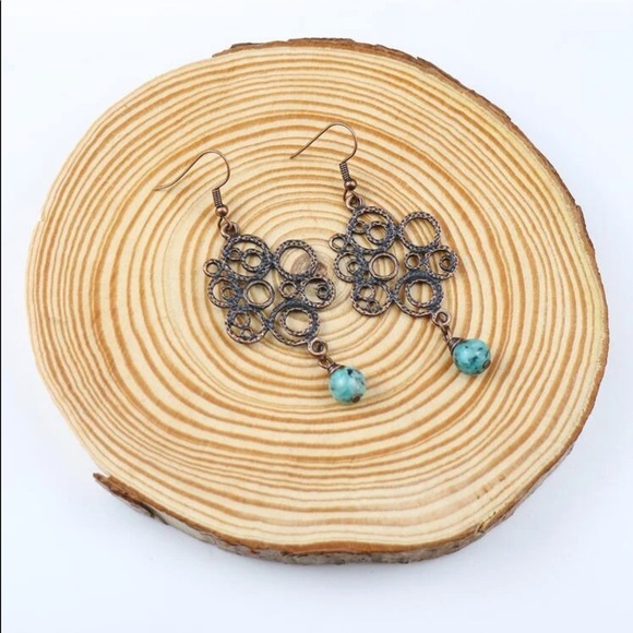 EMERY ROSE HOLLOW OUT DROP EARRINGS - Picture 3 of 5